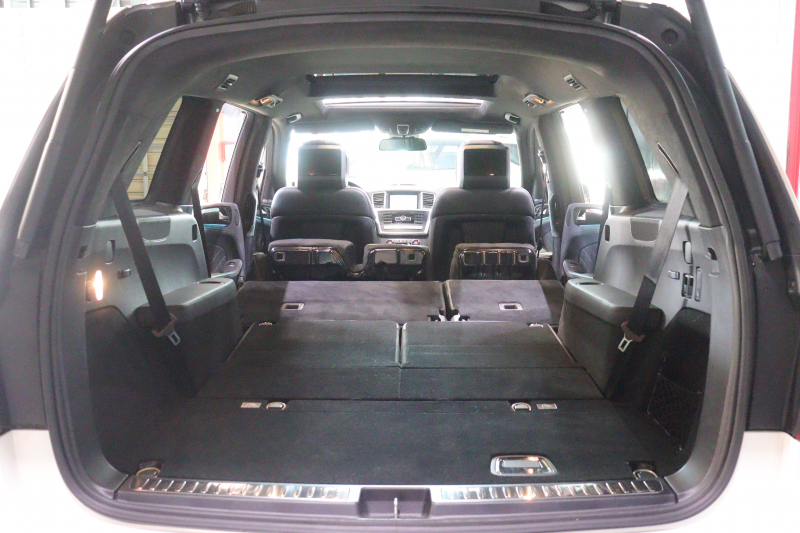 メルセデスベンツ GLクラス GL550 4MATIC AMGｴｸｽｸﾙｰｼﾌﾞ/designoｲﾝﾃﾘｱ/ｵ-ﾃﾞｨｵ&ﾋﾞｼﾞｭｱﾙP ﾚｰﾀﾞｰSP　1ｵｰﾅｰ designo専用ﾚｻﾞｰｼｰﾄ ﾊﾟﾉﾗﾏｻﾝﾙｰﾌ ﾜｲﾄﾞﾅﾋﾞ 360ｶﾒﾗ ﾘｱｴﾝﾀｰﾃｲﾒﾝﾄ ﾍﾞﾝﾁﾚｰﾀｰ harman/kardonｻｳﾝﾄﾞ AMGｴｱﾛ&21ｲﾝﾁｱﾙﾐ　2年保証