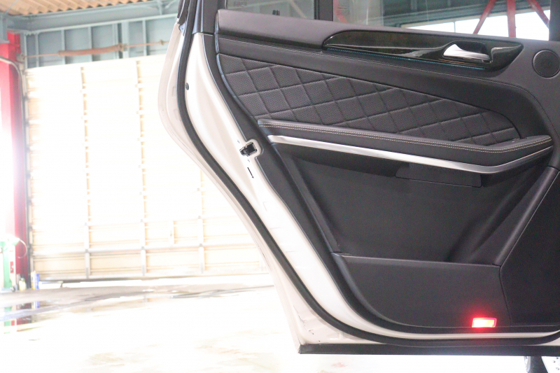 メルセデスベンツ GLクラス GL550 4MATIC AMGｴｸｽｸﾙｰｼﾌﾞ/designoｲﾝﾃﾘｱ/ｵ-ﾃﾞｨｵ&ﾋﾞｼﾞｭｱﾙP ﾚｰﾀﾞｰSP　1ｵｰﾅｰ designo専用ﾚｻﾞｰｼｰﾄ ﾊﾟﾉﾗﾏｻﾝﾙｰﾌ ﾜｲﾄﾞﾅﾋﾞ 360ｶﾒﾗ ﾘｱｴﾝﾀｰﾃｲﾒﾝﾄ ﾍﾞﾝﾁﾚｰﾀｰ harman/kardonｻｳﾝﾄﾞ AMGｴｱﾛ&21ｲﾝﾁｱﾙﾐ　2年保証