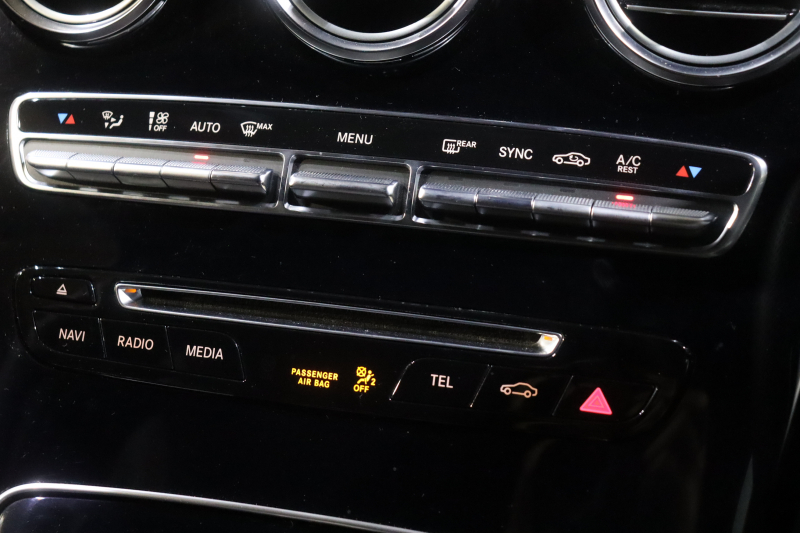 メルセデスベンツ GLCクーペ GLC220d 4MATIC ｸｰﾍﾟ ｽﾎﾟｰﾂ ﾚｰﾀﾞｰSP　1ｵｰﾅｰ ﾚｻﾞｰARTICO/DINAMICAｼｰﾄ 8.4ｲﾝﾁﾜｲﾄﾞﾅﾋﾞ ﾌﾙｾｸﾞTV ﾍｯﾄﾞｱｯﾌﾟﾃﾞｨｽﾌﾟﾚｲ LEDﾍｯﾄﾞﾗｲﾄ ｱﾝﾋﾞｴﾝﾄﾗｲﾄ 自動ﾘｱｹﾞｰﾄ ﾊﾝｽﾞﾌﾘｰA AMGｴｱﾛ&19ｲﾝﾁｱﾙﾐ　2年保証