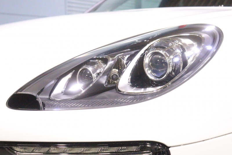 ポルシェ マカン S ｽﾎﾟｰﾂｸﾛﾉP　MY17 PASM ｴｱｻｽ ﾂｰﾄﾝﾚｻﾞｰｲﾝﾃﾘｱ(ﾚｯﾄﾞ/ﾌﾞﾗｯｸ) PCMﾅﾋﾞ 18wayメモリー付電動ｼｰﾄ ﾚｰﾝﾁｪﾝｼﾞｱｼｽﾄ ｽﾎﾟｰﾂﾃｰﾙﾊﾟｲﾌﾟ 20ｲﾝﾁﾏｶﾝｽﾎﾟｰﾂﾃﾞｻﾞｲﾝｱﾙﾐ　2年保証