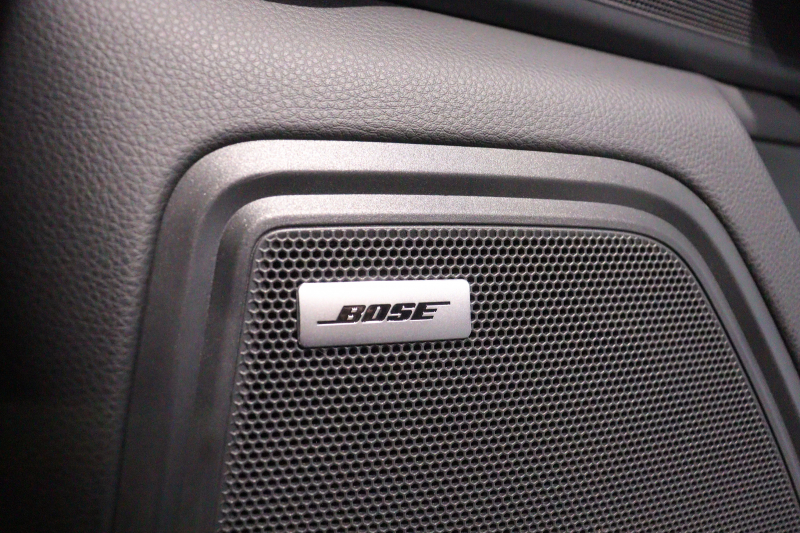 ポルシェ マカン GTS ｽﾎﾟｰﾂｸﾛﾉP　PASM ﾂｰﾄﾝﾚｻﾞｰｲﾝﾃﾘｱ（赤/黒） ﾊﾟﾉﾗﾏｻﾝﾙｰﾌ PCMﾅﾋﾞ CarPlay BOSEｻｳﾝﾄﾞ PDLS+LEDﾍｯﾄﾞﾗｲﾄ ｽﾎﾟｰﾂｴｸﾞｿﾞｰｽﾄ 360ｶﾒﾗ ｱｸﾃｨﾌﾞｸﾙｺﾝ ﾚｰﾝｷｰﾌﾟｱｼｽﾄ ﾚｰﾝﾁｪﾝｼﾞ 20ｲﾝﾁRSｽﾊﾟｲﾀﾞｰｱﾙﾐ　2年保証