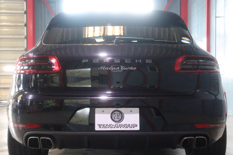 ポルシェ マカン ﾀｰﾎﾞ　MY17 PASM 黒本革 18Way電動ｼｰﾄ ｼｰﾄﾋｰﾀｰ ｱﾙｶﾝﾀｰﾗﾙｰﾌﾗｲﾅｰ PCMﾅﾋﾞ BOSEｻｳﾝﾄﾞ Car Play PDLS付LEDﾍｯﾄﾞﾗｲﾄ 360ｶﾒﾗ 21ｲﾝﾁHRE522Mｱﾙﾐ KWｻｽﾍﾟﾝｼｮﾝ　2年保証