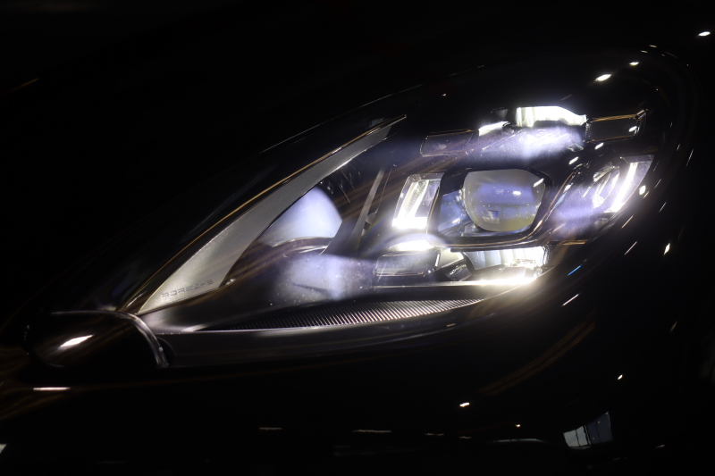 ポルシェ マカン ﾀｰﾎﾞ　MY17 PASM 黒本革 18Way電動ｼｰﾄ ｼｰﾄﾋｰﾀｰ ｱﾙｶﾝﾀｰﾗﾙｰﾌﾗｲﾅｰ PCMﾅﾋﾞ BOSEｻｳﾝﾄﾞ Car Play PDLS付LEDﾍｯﾄﾞﾗｲﾄ 360ｶﾒﾗ 21ｲﾝﾁHRE522Mｱﾙﾐ KWｻｽﾍﾟﾝｼｮﾝ　2年保証