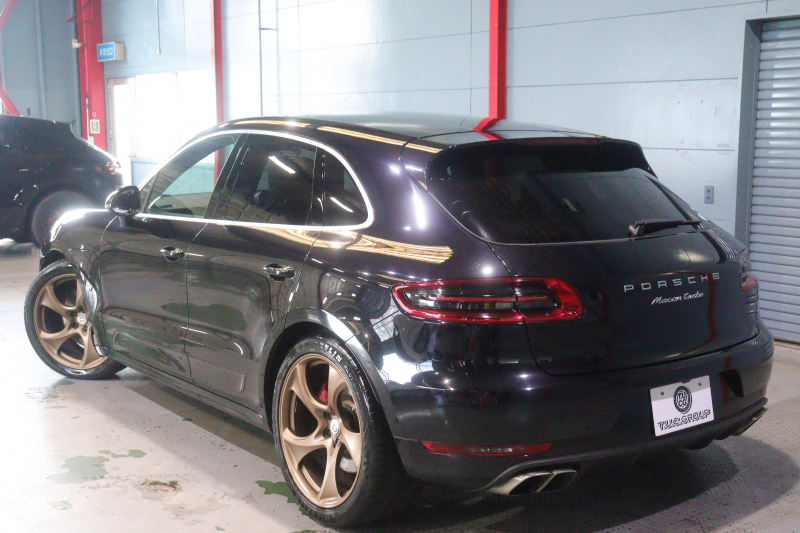 ポルシェ マカン ﾀｰﾎﾞ　MY17 PASM 黒本革 18Way電動ｼｰﾄ ｼｰﾄﾋｰﾀｰ ｱﾙｶﾝﾀｰﾗﾙｰﾌﾗｲﾅｰ PCMﾅﾋﾞ BOSEｻｳﾝﾄﾞ Car Play PDLS付LEDﾍｯﾄﾞﾗｲﾄ 360ｶﾒﾗ 21ｲﾝﾁHRE522Mｱﾙﾐ KWｻｽﾍﾟﾝｼｮﾝ　2年保証