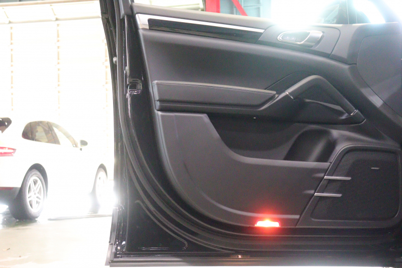 ポルシェ カイエン ﾌﾟﾗﾁﾅｴﾃﾞｨｼｮﾝ　MY17 特別仕様車 後期ﾓﾃﾞﾙ ｱﾙｶﾝﾀｰﾗｺﾝﾋﾞｼｰﾄ(ﾌﾞﾗｯｸ) PCMﾅﾋﾞ BOSEｻｳﾝﾄﾞ CarPlay ﾌﾙｾｸﾞTV ﾎﾞﾃﾞｨ同色ﾜｲﾄﾞﾎｲｰﾙｱｰﾁ ﾊｲｸﾞﾛｽｴｸｽﾃﾘｱ 20ｲﾝﾁRSｽﾊﾟｲﾀﾞｰｱﾙﾐ　2年保証