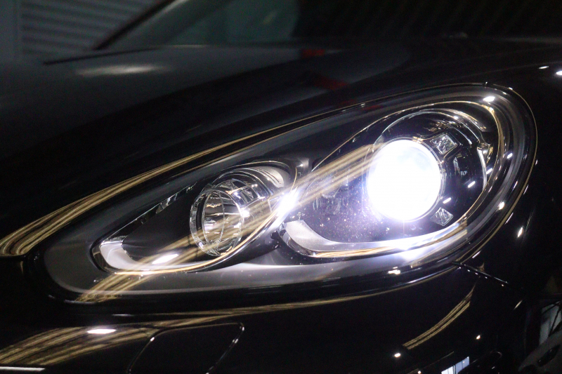 ポルシェ カイエン ﾌﾟﾗﾁﾅｴﾃﾞｨｼｮﾝ　MY17 特別仕様車 後期ﾓﾃﾞﾙ ｱﾙｶﾝﾀｰﾗｺﾝﾋﾞｼｰﾄ(ﾌﾞﾗｯｸ) PCMﾅﾋﾞ BOSEｻｳﾝﾄﾞ CarPlay ﾌﾙｾｸﾞTV ﾎﾞﾃﾞｨ同色ﾜｲﾄﾞﾎｲｰﾙｱｰﾁ ﾊｲｸﾞﾛｽｴｸｽﾃﾘｱ 20ｲﾝﾁRSｽﾊﾟｲﾀﾞｰｱﾙﾐ　2年保証