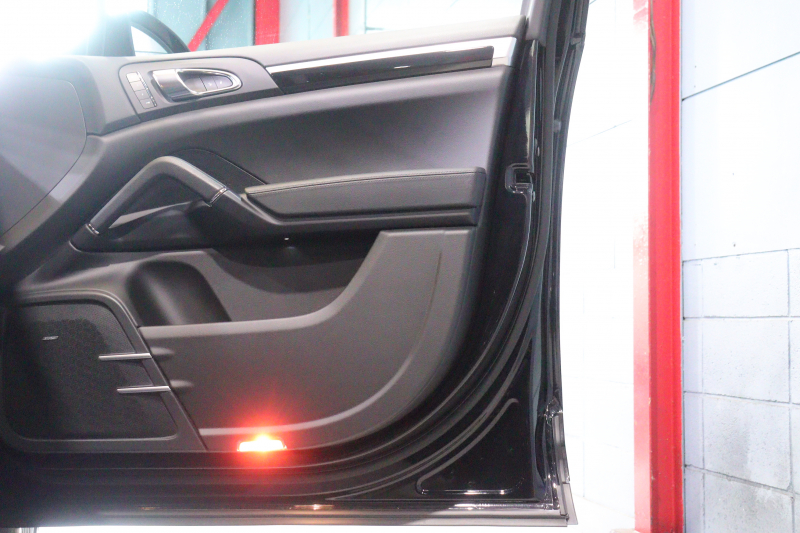 ポルシェ カイエン ﾌﾟﾗﾁﾅｴﾃﾞｨｼｮﾝ　MY17 特別仕様車 後期ﾓﾃﾞﾙ ｱﾙｶﾝﾀｰﾗｺﾝﾋﾞｼｰﾄ(ﾌﾞﾗｯｸ) PCMﾅﾋﾞ BOSEｻｳﾝﾄﾞ CarPlay ﾌﾙｾｸﾞTV ﾎﾞﾃﾞｨ同色ﾜｲﾄﾞﾎｲｰﾙｱｰﾁ ﾊｲｸﾞﾛｽｴｸｽﾃﾘｱ 20ｲﾝﾁRSｽﾊﾟｲﾀﾞｰｱﾙﾐ　2年保証