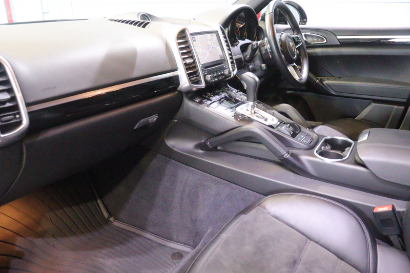 ポルシェ カイエン ﾌﾟﾗﾁﾅｴﾃﾞｨｼｮﾝ　MY17 特別仕様車 後期ﾓﾃﾞﾙ ｱﾙｶﾝﾀｰﾗｺﾝﾋﾞｼｰﾄ(ﾌﾞﾗｯｸ) PCMﾅﾋﾞ BOSEｻｳﾝﾄﾞ CarPlay ﾌﾙｾｸﾞTV ﾎﾞﾃﾞｨ同色ﾜｲﾄﾞﾎｲｰﾙｱｰﾁ ﾊｲｸﾞﾛｽｴｸｽﾃﾘｱ 20ｲﾝﾁRSｽﾊﾟｲﾀﾞｰｱﾙﾐ　2年保証