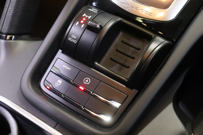 ポルシェ カイエン ﾌﾟﾗﾁﾅｴﾃﾞｨｼｮﾝ　MY17 特別仕様車 後期ﾓﾃﾞﾙ ｱﾙｶﾝﾀｰﾗｺﾝﾋﾞｼｰﾄ(ﾌﾞﾗｯｸ) PCMﾅﾋﾞ BOSEｻｳﾝﾄﾞ CarPlay ﾌﾙｾｸﾞTV ﾎﾞﾃﾞｨ同色ﾜｲﾄﾞﾎｲｰﾙｱｰﾁ ﾊｲｸﾞﾛｽｴｸｽﾃﾘｱ 20ｲﾝﾁRSｽﾊﾟｲﾀﾞｰｱﾙﾐ　2年保証