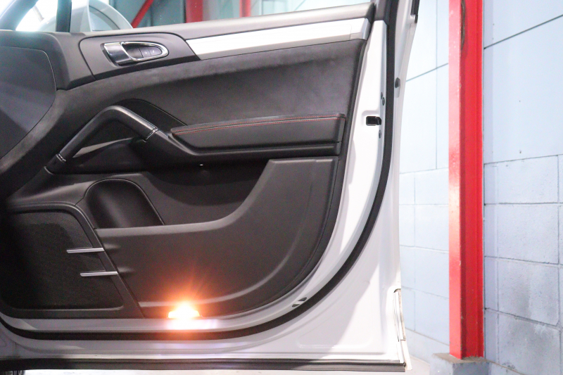 ポルシェ カイエン GTS GTSｲﾝﾃﾘｱPKG　後期ﾓﾃﾞﾙ PASM 専用ｱﾙｶﾝﾀｰﾗｺﾝﾋﾞﾚｻﾞｰｼｰﾄ ｻﾝﾙｰﾌ 8way電動ｼｰﾄ 純正ﾅﾋﾞ ﾌﾙｾｸﾞTV ｷｾﾉﾝ ｼｰﾄﾋｰﾀｰ ｱﾙｶﾝﾀｰﾗﾙｰﾌﾗｲﾅｰ 専用ｴｸｽﾃﾘｱ 20ｲﾝﾁRSｽﾊﾟｲﾀﾞｰｱﾙﾐ 有償色　2年保証