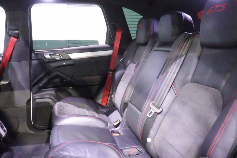 ポルシェ カイエン GTS GTSｲﾝﾃﾘｱPKG　後期ﾓﾃﾞﾙ PASM 専用ｱﾙｶﾝﾀｰﾗｺﾝﾋﾞﾚｻﾞｰｼｰﾄ ｻﾝﾙｰﾌ 8way電動ｼｰﾄ 純正ﾅﾋﾞ ﾌﾙｾｸﾞTV ｷｾﾉﾝ ｼｰﾄﾋｰﾀｰ ｱﾙｶﾝﾀｰﾗﾙｰﾌﾗｲﾅｰ 専用ｴｸｽﾃﾘｱ 20ｲﾝﾁRSｽﾊﾟｲﾀﾞｰｱﾙﾐ 有償色　2年保証