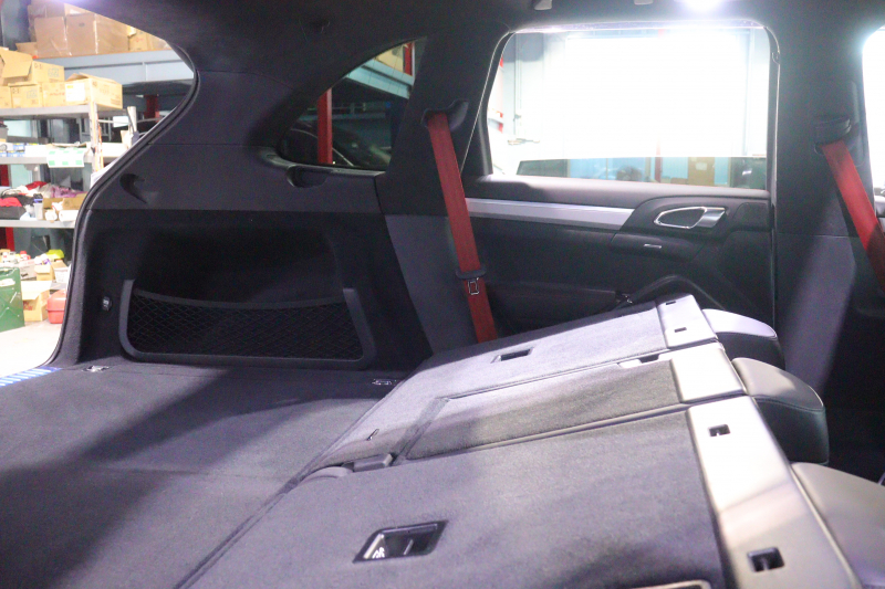 ポルシェ カイエン GTS GTSｲﾝﾃﾘｱPKG　後期ﾓﾃﾞﾙ PASM 専用ｱﾙｶﾝﾀｰﾗｺﾝﾋﾞﾚｻﾞｰｼｰﾄ ｻﾝﾙｰﾌ 8way電動ｼｰﾄ 純正ﾅﾋﾞ ﾌﾙｾｸﾞTV ｷｾﾉﾝ ｼｰﾄﾋｰﾀｰ ｱﾙｶﾝﾀｰﾗﾙｰﾌﾗｲﾅｰ 専用ｴｸｽﾃﾘｱ 20ｲﾝﾁRSｽﾊﾟｲﾀﾞｰｱﾙﾐ 有償色　2年保証