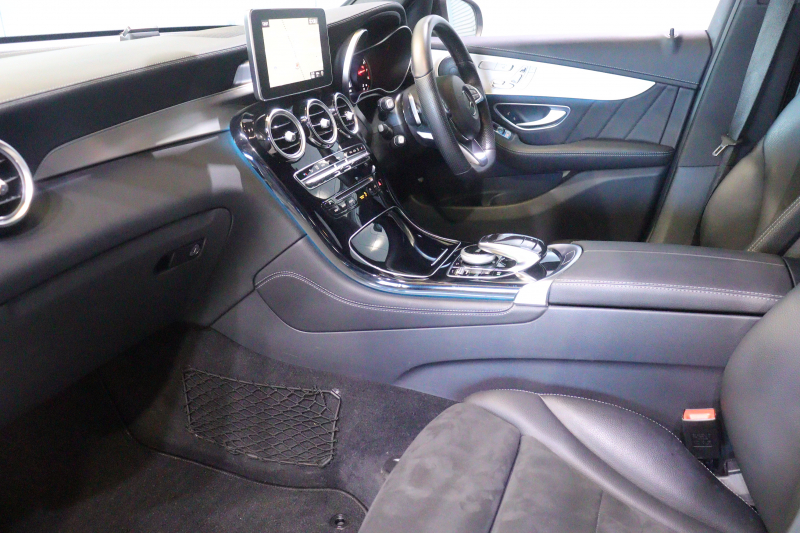 メルセデスベンツ GLC GLC200 ｽﾎﾟｰﾂ ﾚｰﾀﾞｰSP　1ｵｰﾅｰ ﾚｻﾞｰARTICO/DINAMICAｼｰﾄ ｼｰﾄﾋｰﾀｰ 8.4ｲﾝﾁﾜｲﾄﾞﾅﾋﾞ 360ｶﾒﾗ ｱｸﾃｨﾌﾞｸﾙｺﾝ LEDﾍｯﾄﾞﾗｲﾄ ｱﾝﾋﾞｴﾝﾄﾗｲﾄ 自動ﾘｱｹﾞｰﾄ ﾌｯﾄﾄﾗﾝｸｵｰﾌﾟﾅｰ ﾗﾝﾆﾝｸﾞﾎﾞｰﾄﾞ AMGｴｱﾛ&19ｲﾝﾁｱﾙﾐ　2年保証