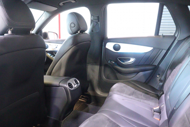 メルセデスベンツ GLC GLC200 ｽﾎﾟｰﾂ ﾚｰﾀﾞｰSP　1ｵｰﾅｰ ﾚｻﾞｰARTICO/DINAMICAｼｰﾄ ｼｰﾄﾋｰﾀｰ 8.4ｲﾝﾁﾜｲﾄﾞﾅﾋﾞ 360ｶﾒﾗ ｱｸﾃｨﾌﾞｸﾙｺﾝ LEDﾍｯﾄﾞﾗｲﾄ ｱﾝﾋﾞｴﾝﾄﾗｲﾄ 自動ﾘｱｹﾞｰﾄ ﾌｯﾄﾄﾗﾝｸｵｰﾌﾟﾅｰ ﾗﾝﾆﾝｸﾞﾎﾞｰﾄﾞ AMGｴｱﾛ&19ｲﾝﾁｱﾙﾐ　2年保証