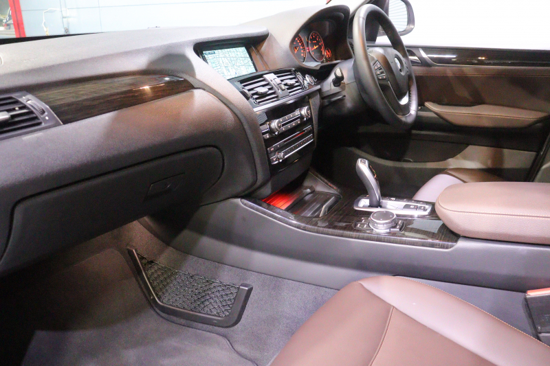 BMW X3 xDrive 35i Xﾗｲﾝ　後期 ﾄﾞﾗｲﾋﾞﾝｸﾞｱｼｽﾄﾌﾟﾗｽ ﾓｶﾚｻﾞｰ 8.8ｲﾝﾁﾜｲﾄﾞﾅﾋﾞ ﾌﾙｾｸﾞTV ｱｸﾃｨﾌﾞｸﾙｺﾝ ｱﾀﾞﾌﾟﾃｨﾌﾞLEDﾍｯﾄﾞﾗｲﾄ ｼｰﾄﾋｰﾀｰ 360ｶﾒﾗ  専用19ｲﾝﾁYｽﾎﾟｰｸｱﾛｲﾎｲｰﾙ 有償色　2年保証