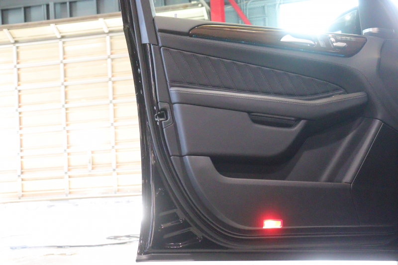 メルセデスベンツ GLS GLS350d 4MATIC ｽﾎﾟｰﾂ ﾚｰﾀﾞｰSP　黒ﾅｯﾊﾟ革 ｼｰﾄﾋｰﾀｰ ﾊﾟﾉﾗﾏｻﾝﾙｰﾌ 8ｲﾝﾁﾜｲﾄﾞﾅﾋﾞ ﾌﾙｾｸﾞTV harman/kardonｻｳﾝﾄﾞ CarPlay 360ｶﾒﾗ LEDﾍｯﾄﾞﾗｲﾄ 自動ﾘｱｹﾞｰﾄ 温冷ｶｯﾌﾟﾎﾙﾀﾞｰ AMGｴｱﾛ&20ｲﾝﾁｱﾙﾐ　2年保証