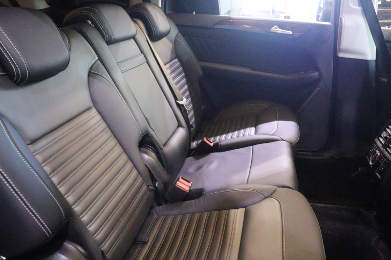 メルセデスベンツ GLS GLS350d 4MATIC ｽﾎﾟｰﾂ ﾚｰﾀﾞｰSP　黒ﾅｯﾊﾟ革 ｼｰﾄﾋｰﾀｰ ﾊﾟﾉﾗﾏｻﾝﾙｰﾌ 8ｲﾝﾁﾜｲﾄﾞﾅﾋﾞ ﾌﾙｾｸﾞTV harman/kardonｻｳﾝﾄﾞ CarPlay 360ｶﾒﾗ LEDﾍｯﾄﾞﾗｲﾄ 自動ﾘｱｹﾞｰﾄ 温冷ｶｯﾌﾟﾎﾙﾀﾞｰ AMGｴｱﾛ&20ｲﾝﾁｱﾙﾐ　2年保証