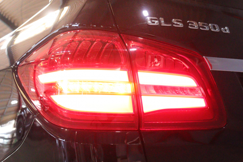 メルセデスベンツ GLS GLS350d 4MATIC ｽﾎﾟｰﾂ ﾚｰﾀﾞｰSP　黒ﾅｯﾊﾟ革 ｼｰﾄﾋｰﾀｰ ﾊﾟﾉﾗﾏｻﾝﾙｰﾌ 8ｲﾝﾁﾜｲﾄﾞﾅﾋﾞ ﾌﾙｾｸﾞTV harman/kardonｻｳﾝﾄﾞ CarPlay 360ｶﾒﾗ LEDﾍｯﾄﾞﾗｲﾄ 自動ﾘｱｹﾞｰﾄ 温冷ｶｯﾌﾟﾎﾙﾀﾞｰ AMGｴｱﾛ&20ｲﾝﾁｱﾙﾐ　2年保証