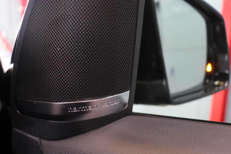 メルセデスベンツ GLS GLS350d 4MATIC ｽﾎﾟｰﾂ ﾚｰﾀﾞｰSP　黒ﾅｯﾊﾟ革 ｼｰﾄﾋｰﾀｰ ﾊﾟﾉﾗﾏｻﾝﾙｰﾌ 8ｲﾝﾁﾜｲﾄﾞﾅﾋﾞ ﾌﾙｾｸﾞTV harman/kardonｻｳﾝﾄﾞ CarPlay 360ｶﾒﾗ LEDﾍｯﾄﾞﾗｲﾄ 自動ﾘｱｹﾞｰﾄ 温冷ｶｯﾌﾟﾎﾙﾀﾞｰ AMGｴｱﾛ&20ｲﾝﾁｱﾙﾐ　2年保証