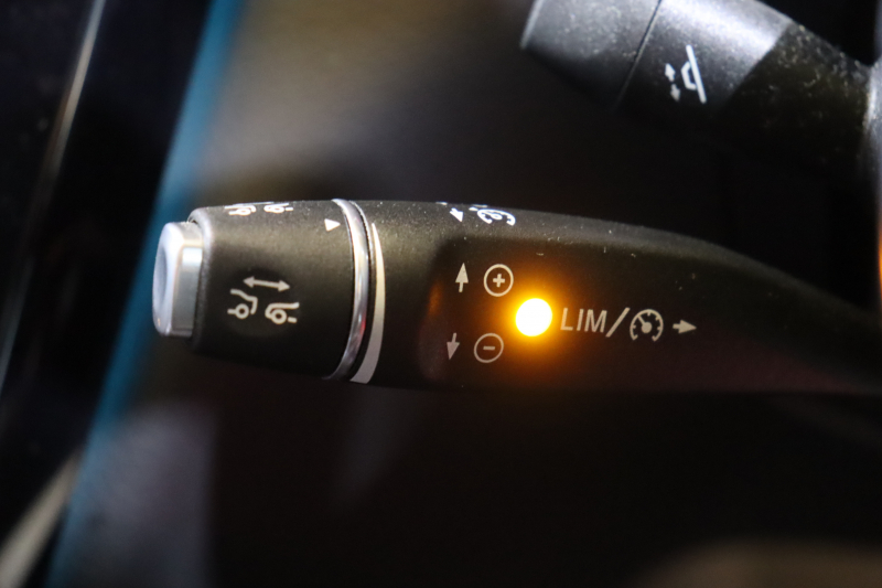 メルセデスベンツ GLC GLC200 ｽﾎﾟｰﾂ ﾚｰﾀﾞｰSP　1ｵｰﾅｰ ﾚｻﾞｰARTICO/DINAMICAｼｰﾄ ｼｰﾄﾋｰﾀｰ 8.4ｲﾝﾁﾜｲﾄﾞﾅﾋﾞ 360ｶﾒﾗ ｱｸﾃｨﾌﾞｸﾙｺﾝ LEDﾍｯﾄﾞﾗｲﾄ ｱﾝﾋﾞｴﾝﾄﾗｲﾄ 自動ﾘｱｹﾞｰﾄ ﾌｯﾄﾄﾗﾝｸｵｰﾌﾟﾅｰ AMGｴｱﾛ&19ｲﾝﾁｱﾙﾐ　2年保証