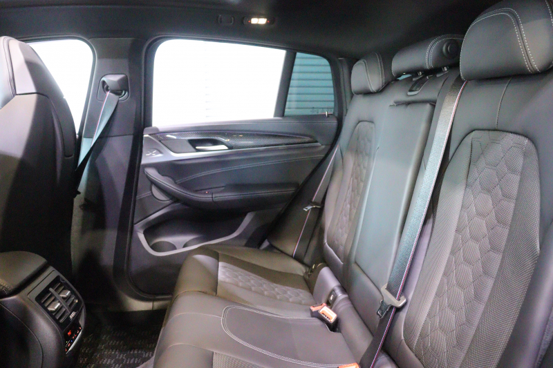 BMW Mシリーズ X4 M ｺﾝﾍﾟﾃｨｼｮﾝ　ﾄﾞﾗｲﾋﾞﾝｸﾞｱｼｽﾄﾌﾟﾗｽ ACC Mｽﾎﾟｰﾂｼｰﾄ(ｴｸｽﾃﾝﾄﾞﾚｻﾞｰﾒﾘﾉ) ﾊﾟﾉﾗﾏｻﾝﾙｰﾌ 第6世代iDriveﾅﾋﾞ harman/kardonｻｳﾝﾄﾞ HUD ｱﾀﾞﾌﾟﾃｨﾌﾞLED Mｽﾎﾟｰﾂｴｷｿﾞｰｽﾄ 専用ｴｸｽﾃﾘｱ 21ｲﾝﾁｱﾙﾐ 　2年保証