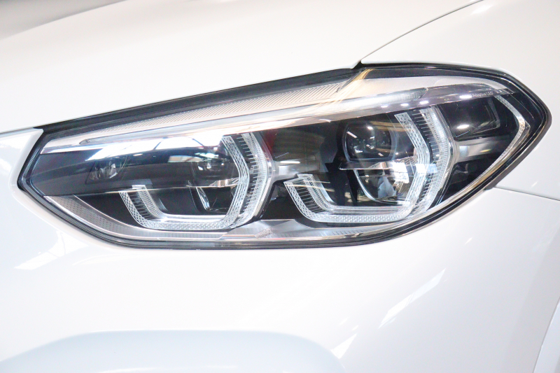 BMW Mシリーズ X4 M ｺﾝﾍﾟﾃｨｼｮﾝ　ﾄﾞﾗｲﾋﾞﾝｸﾞｱｼｽﾄﾌﾟﾗｽ ACC Mｽﾎﾟｰﾂｼｰﾄ(ｴｸｽﾃﾝﾄﾞﾚｻﾞｰﾒﾘﾉ) ﾊﾟﾉﾗﾏｻﾝﾙｰﾌ 第6世代iDriveﾅﾋﾞ harman/kardonｻｳﾝﾄﾞ HUD ｱﾀﾞﾌﾟﾃｨﾌﾞLED Mｽﾎﾟｰﾂｴｷｿﾞｰｽﾄ 専用ｴｸｽﾃﾘｱ 21ｲﾝﾁｱﾙﾐ 　2年保証