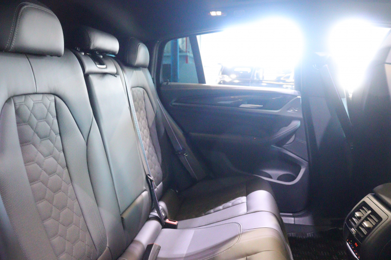 BMW Mシリーズ X4 M ｺﾝﾍﾟﾃｨｼｮﾝ　ﾄﾞﾗｲﾋﾞﾝｸﾞｱｼｽﾄﾌﾟﾗｽ ACC Mｽﾎﾟｰﾂｼｰﾄ(ｴｸｽﾃﾝﾄﾞﾚｻﾞｰﾒﾘﾉ) ﾊﾟﾉﾗﾏｻﾝﾙｰﾌ 第6世代iDriveﾅﾋﾞ harman/kardonｻｳﾝﾄﾞ HUD ｱﾀﾞﾌﾟﾃｨﾌﾞLED Mｽﾎﾟｰﾂｴｷｿﾞｰｽﾄ 専用ｴｸｽﾃﾘｱ 21ｲﾝﾁｱﾙﾐ 　2年保証