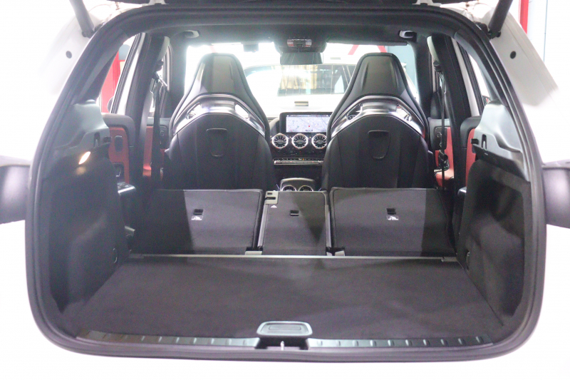 メルセデスベンツ GLA GLA45 S 4MATIC+ AMGﾊﾟﾌｫｰﾏﾝｽ&ｱﾄﾞﾊﾞﾝｽﾄﾞP ﾚｰﾀﾞｰSP　本革(ｸﾗｼｯｸﾚｯﾄﾞ/ﾌﾞﾗｯｸ) ﾊﾟﾌｫｰﾏﾝｽｼｰﾄ ﾊﾟﾉﾗﾏｻﾝﾙｰﾌ 10.25ｲﾝﾁﾜｲﾄﾞﾅﾋﾞ Burmesterｻｳﾝﾄﾞ ｼｰﾄﾋｰﾀｰ/ﾍﾞﾝﾁﾚｰﾀｰ ﾍｯﾄﾞｱｯﾌﾟﾃﾞｨｽﾌﾟﾚｲ 360ｶﾒﾗ　2年保証