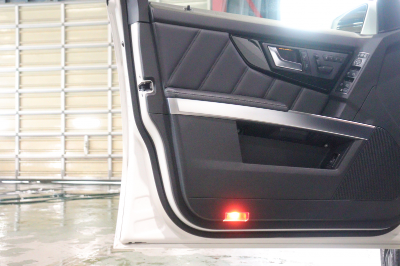 メルセデスベンツ GLKクラス GLK350 4MATIC AMGｴｸｽｸﾙｰｼﾌﾞﾚｰﾀﾞｰSP　後期ﾓﾃﾞﾙ 本革ｼｰﾄ(ﾌﾞﾗｯｸ) ﾊﾟﾉﾗﾏｻﾝﾙｰﾌ 7ｲﾝﾁﾜｲﾄﾞﾅﾋﾞ ｱｸﾃｨﾌﾞｸﾙｺﾝ Bluetooth ｷｰﾚｽｺﾞｰ 360ｶﾒﾗ AMGｴｱﾛ ｻｲﾄﾞﾗﾝﾆﾝｸﾞﾎﾞｰﾄﾞ　2年保証