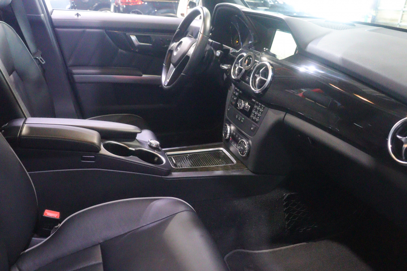 メルセデスベンツ GLKクラス GLK350 4MATIC AMGｴｸｽｸﾙｰｼﾌﾞﾚｰﾀﾞｰSP　後期ﾓﾃﾞﾙ 本革ｼｰﾄ(ﾌﾞﾗｯｸ) ﾊﾟﾉﾗﾏｻﾝﾙｰﾌ 7ｲﾝﾁﾜｲﾄﾞﾅﾋﾞ ｱｸﾃｨﾌﾞｸﾙｺﾝ Bluetooth ｷｰﾚｽｺﾞｰ 360ｶﾒﾗ AMGｴｱﾛ ｻｲﾄﾞﾗﾝﾆﾝｸﾞﾎﾞｰﾄﾞ　2年保証