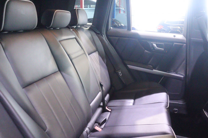 メルセデスベンツ GLKクラス GLK350 4MATIC AMGｴｸｽｸﾙｰｼﾌﾞﾚｰﾀﾞｰSP　後期ﾓﾃﾞﾙ 本革ｼｰﾄ(ﾌﾞﾗｯｸ) ﾊﾟﾉﾗﾏｻﾝﾙｰﾌ 7ｲﾝﾁﾜｲﾄﾞﾅﾋﾞ ｱｸﾃｨﾌﾞｸﾙｺﾝ Bluetooth ｷｰﾚｽｺﾞｰ 360ｶﾒﾗ AMGｴｱﾛ ｻｲﾄﾞﾗﾝﾆﾝｸﾞﾎﾞｰﾄﾞ　2年保証