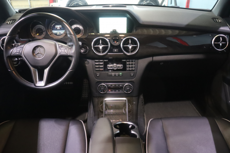 メルセデスベンツ GLKクラス GLK350 4MATIC AMGｴｸｽｸﾙｰｼﾌﾞﾚｰﾀﾞｰSP　後期ﾓﾃﾞﾙ 本革ｼｰﾄ(ﾌﾞﾗｯｸ) ﾊﾟﾉﾗﾏｻﾝﾙｰﾌ 7ｲﾝﾁﾜｲﾄﾞﾅﾋﾞ ｱｸﾃｨﾌﾞｸﾙｺﾝ Bluetooth ｷｰﾚｽｺﾞｰ 360ｶﾒﾗ AMGｴｱﾛ ｻｲﾄﾞﾗﾝﾆﾝｸﾞﾎﾞｰﾄﾞ　2年保証