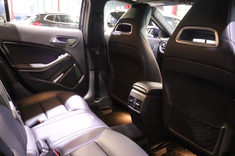 メルセデスベンツ GLA GLA220 4MATIC ﾚｻﾞｰｴｸｽｸﾙｰｼﾌﾞ&ﾌﾟﾚﾐｱﾑP ﾚｰﾀﾞｰSP　後期ﾓﾃﾞﾙ 黒本革 ﾊﾟﾉﾗﾏｻﾝﾙｰﾌ 8ｲﾝﾁﾜｲﾄﾞﾅﾋﾞ CarPlay harman/kardonｻｳﾝﾄﾞ LEDﾍｯﾄﾞﾗｲﾄ ｱｸﾃｨﾌﾞｸﾙｺﾝ 自動ﾘｱｹﾞｰﾄ 18ｲﾝﾁｱﾙﾐ　2年保証