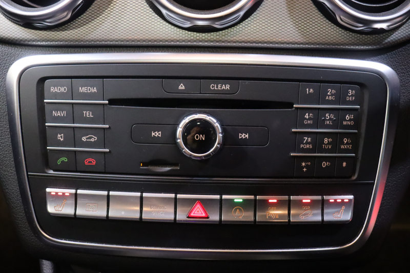 メルセデスベンツ GLA GLA220 4MATIC ﾚｻﾞｰｴｸｽｸﾙｰｼﾌﾞ&ﾌﾟﾚﾐｱﾑP ﾚｰﾀﾞｰSP　後期ﾓﾃﾞﾙ 黒本革 ﾊﾟﾉﾗﾏｻﾝﾙｰﾌ 8ｲﾝﾁﾜｲﾄﾞﾅﾋﾞ CarPlay harman/kardonｻｳﾝﾄﾞ LEDﾍｯﾄﾞﾗｲﾄ ｱｸﾃｨﾌﾞｸﾙｺﾝ 自動ﾘｱｹﾞｰﾄ 18ｲﾝﾁｱﾙﾐ　2年保証