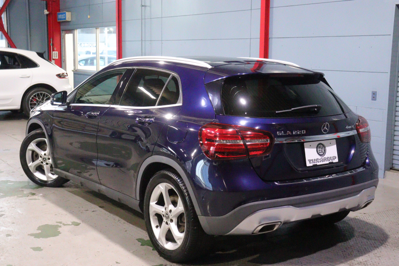 メルセデスベンツ GLA GLA220 4MATIC ﾚｻﾞｰｴｸｽｸﾙｰｼﾌﾞ&ﾌﾟﾚﾐｱﾑP ﾚｰﾀﾞｰSP　後期ﾓﾃﾞﾙ 黒本革 ﾊﾟﾉﾗﾏｻﾝﾙｰﾌ 8ｲﾝﾁﾜｲﾄﾞﾅﾋﾞ CarPlay harman/kardonｻｳﾝﾄﾞ LEDﾍｯﾄﾞﾗｲﾄ ｱｸﾃｨﾌﾞｸﾙｺﾝ 自動ﾘｱｹﾞｰﾄ 18ｲﾝﾁｱﾙﾐ　2年保証