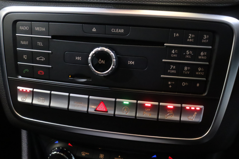 メルセデスベンツ GLA GLA220 4MATIC ﾌﾟﾚﾐｱﾑP ﾚｰﾀﾞｰSP　後期ﾓﾃﾞﾙ 黒革 ﾊﾟﾉﾗﾏｻﾝﾙｰﾌ 8ｲﾝﾁﾜｲﾄﾞﾅﾋﾞ CarPlay harman/kardonｻｳﾝﾄﾞ LEDﾍｯﾄﾞﾗｲﾄ ｱｸﾃｨﾌﾞｸﾙｺﾝ 自動ﾘｱｹﾞｰﾄ 18ｲﾝﾁｱﾙﾐ　2年保証