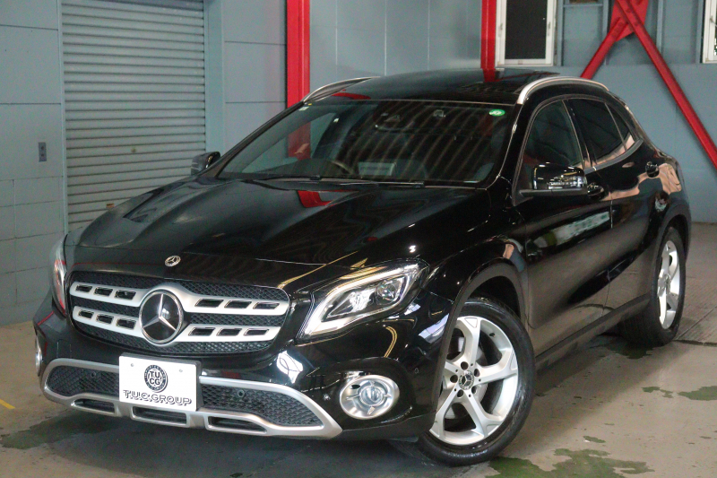 メルセデスベンツ GLA GLA220 4MATIC ﾌﾟﾚﾐｱﾑP ﾚｰﾀﾞｰSP　後期ﾓﾃﾞﾙ 黒革 ﾊﾟﾉﾗﾏｻﾝﾙｰﾌ 8ｲﾝﾁﾜｲﾄﾞﾅﾋﾞ CarPlay harman/kardonｻｳﾝﾄﾞ LEDﾍｯﾄﾞﾗｲﾄ ｱｸﾃｨﾌﾞｸﾙｺﾝ 自動ﾘｱｹﾞｰﾄ 18ｲﾝﾁｱﾙﾐ　2年保証