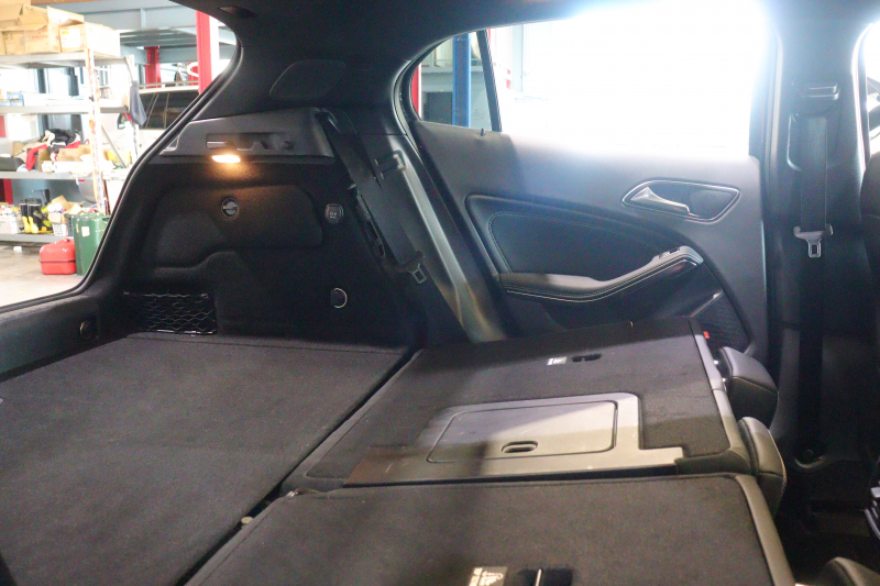 メルセデスベンツ GLA GLA220 4MATIC ﾌﾟﾚﾐｱﾑP ﾚｰﾀﾞｰSP　後期ﾓﾃﾞﾙ 黒革 ﾊﾟﾉﾗﾏｻﾝﾙｰﾌ 8ｲﾝﾁﾜｲﾄﾞﾅﾋﾞ CarPlay harman/kardonｻｳﾝﾄﾞ LEDﾍｯﾄﾞﾗｲﾄ ｱｸﾃｨﾌﾞｸﾙｺﾝ 自動ﾘｱｹﾞｰﾄ 18ｲﾝﾁｱﾙﾐ　2年保証