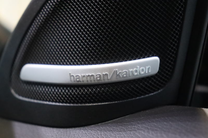 メルセデスベンツ GLA GLA220 4MATIC ﾌﾟﾚﾐｱﾑP ﾚｰﾀﾞｰSP　後期ﾓﾃﾞﾙ 黒革 ﾊﾟﾉﾗﾏｻﾝﾙｰﾌ 8ｲﾝﾁﾜｲﾄﾞﾅﾋﾞ CarPlay harman/kardonｻｳﾝﾄﾞ LEDﾍｯﾄﾞﾗｲﾄ ｱｸﾃｨﾌﾞｸﾙｺﾝ 自動ﾘｱｹﾞｰﾄ 18ｲﾝﾁｱﾙﾐ　2年保証