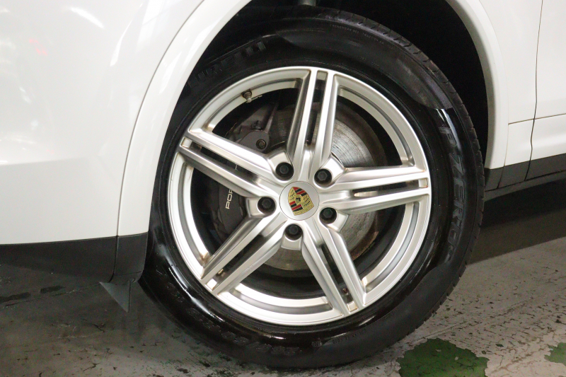 ポルシェ カイエン ﾌﾟﾗﾁﾅｴﾃﾞｨｼｮﾝ　特別仕様車 後期ﾓﾃﾞﾙ MY17 ｱﾙｶﾝﾀｰﾗｺﾝﾋﾞｼｰﾄ(ﾙｸｿｰﾙﾍﾞｰｼﾞｭ) PCMﾅﾋﾞ BOSEｻｳﾝﾄﾞ CarPlay PDLS付ｷｾﾉﾝﾍｯﾄﾞﾗｲﾄ ﾎﾞﾃﾞｨ同色ｴｸｽﾃﾘｱ 19ｲﾝﾁｶｲｴﾝﾀｰﾎﾞｱﾙﾐ 有償色　2年保証