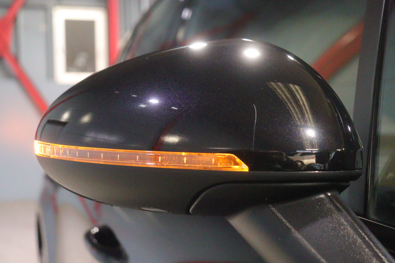 ポルシェ マカン ﾂｰﾄｰﾝﾚｻﾞｰｲﾝﾃﾘｱ(ﾍﾞｰｼﾞｭ/ﾌﾞﾗｯｸ) ﾍﾞｰｼﾞｭﾚｻﾞｰｼｰﾄ ｼｰﾄﾋｰﾀｰ PCMﾅﾋﾞ Bluetooth ﾊﾞｯｸ/ｻｲﾄﾞｶﾒﾗ 8way電動ｼｰﾄ ﾚｰﾝﾃﾞｨﾊﾟｰﾁｬｳｫｰﾆﾝｸﾞ ｷｾﾉﾝﾍｯﾄﾞﾗｲﾄ 19ｲﾝﾁﾏｶﾝﾀｰﾎﾞAW　2年保証