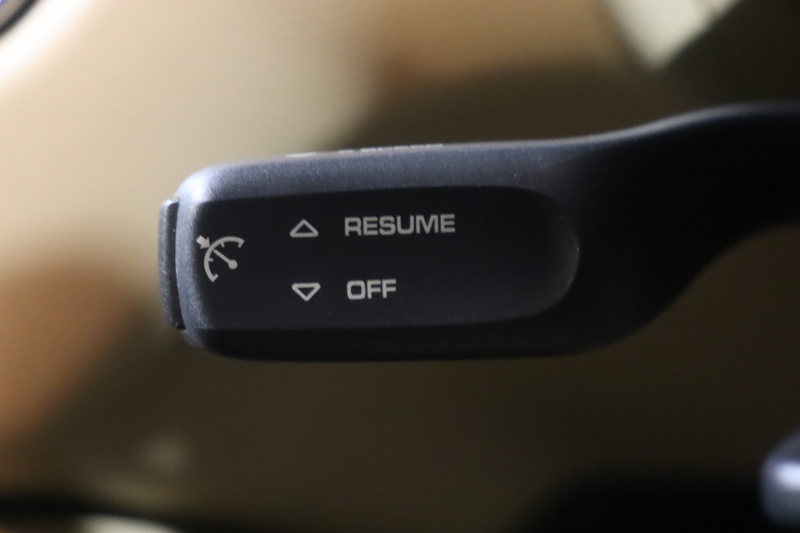 ポルシェ マカン ﾂｰﾄｰﾝﾚｻﾞｰｲﾝﾃﾘｱ(ﾍﾞｰｼﾞｭ/ﾌﾞﾗｯｸ) ﾍﾞｰｼﾞｭﾚｻﾞｰｼｰﾄ ｼｰﾄﾋｰﾀｰ PCMﾅﾋﾞ Bluetooth ﾊﾞｯｸ/ｻｲﾄﾞｶﾒﾗ 8way電動ｼｰﾄ ﾚｰﾝﾃﾞｨﾊﾟｰﾁｬｳｫｰﾆﾝｸﾞ ｷｾﾉﾝﾍｯﾄﾞﾗｲﾄ 19ｲﾝﾁﾏｶﾝﾀｰﾎﾞAW　2年保証