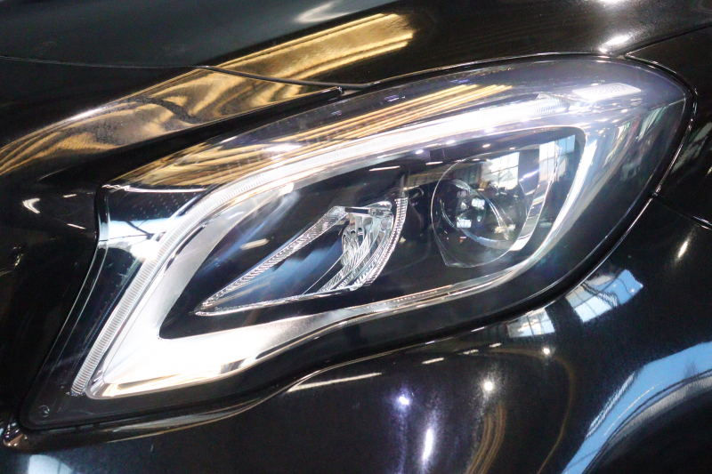 メルセデスベンツ GLA GLA220 4MATIC ﾌﾟﾚﾐｱﾑP ﾚｰﾀﾞｰSP　1ｵｰﾅｰ 後期ﾓﾃﾞﾙ 黒革 ﾊﾟﾉﾗﾏｻﾝﾙｰﾌ 8ｲﾝﾁﾜｲﾄﾞﾅﾋﾞ CarPlay harman/kardonｻｳﾝﾄﾞ LEDﾍｯﾄﾞﾗｲﾄ ｱｸﾃｨﾌﾞｸﾙｺﾝ 自動ﾘｱｹﾞｰﾄ 18ｲﾝﾁｱﾙﾐ　2年保証