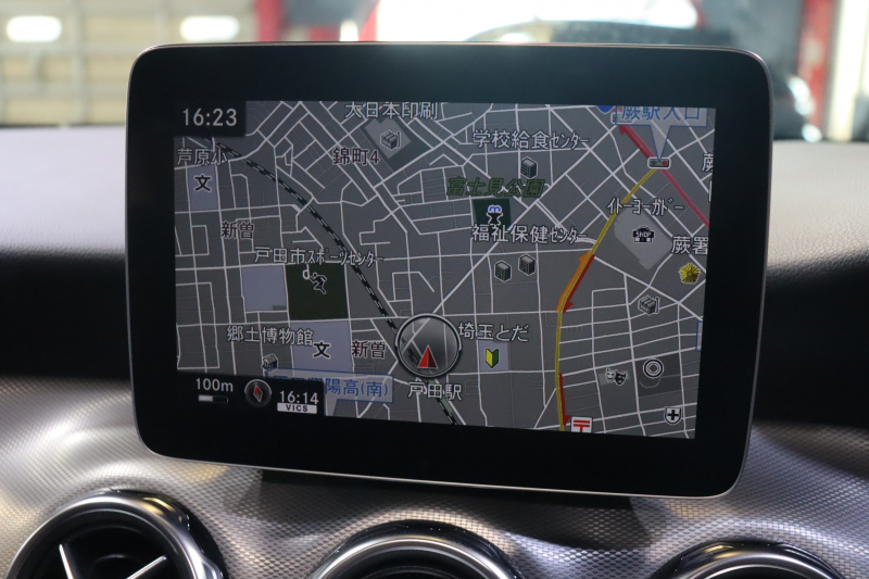 メルセデスベンツ GLA GLA220 4MATIC ﾌﾟﾚﾐｱﾑP ﾚｰﾀﾞｰSP　1ｵｰﾅｰ 後期ﾓﾃﾞﾙ 黒革 ﾊﾟﾉﾗﾏｻﾝﾙｰﾌ 8ｲﾝﾁﾜｲﾄﾞﾅﾋﾞ CarPlay harman/kardonｻｳﾝﾄﾞ LEDﾍｯﾄﾞﾗｲﾄ ｱｸﾃｨﾌﾞｸﾙｺﾝ 自動ﾘｱｹﾞｰﾄ 18ｲﾝﾁｱﾙﾐ　2年保証