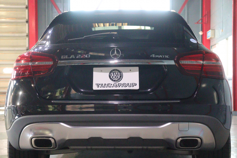 メルセデスベンツ GLA GLA220 4MATIC ﾌﾟﾚﾐｱﾑP ﾚｰﾀﾞｰSP　1ｵｰﾅｰ 後期ﾓﾃﾞﾙ 黒革 ﾊﾟﾉﾗﾏｻﾝﾙｰﾌ 8ｲﾝﾁﾜｲﾄﾞﾅﾋﾞ CarPlay harman/kardonｻｳﾝﾄﾞ LEDﾍｯﾄﾞﾗｲﾄ ｱｸﾃｨﾌﾞｸﾙｺﾝ 自動ﾘｱｹﾞｰﾄ 18ｲﾝﾁｱﾙﾐ　2年保証