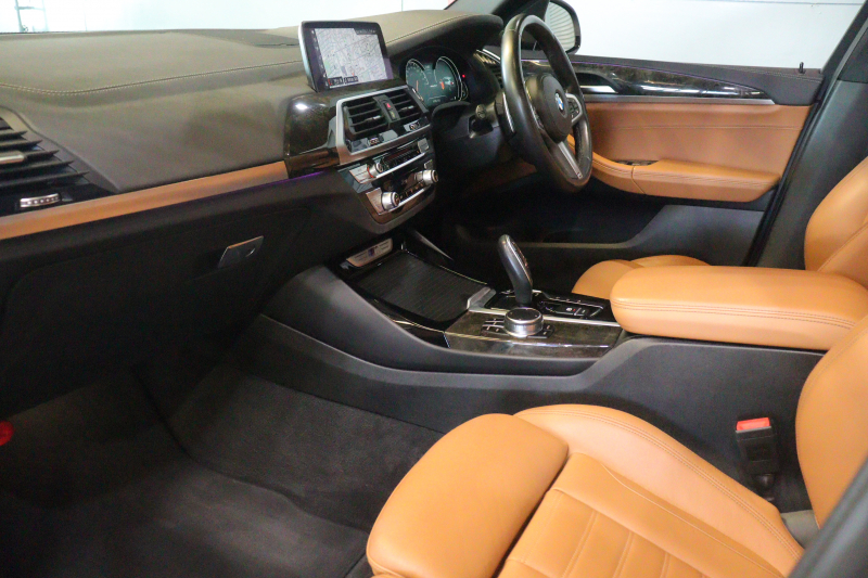 BMW X3 M40d ｾﾚｸﾄ&ﾊｲﾗｲﾝP　 ﾄﾞﾗｲﾋﾞﾝｸﾞｱｼｽﾄﾌﾟﾗｽ ACC ｺﾆｬｯｸﾚｻﾞｰ ﾊﾟﾉﾗﾏｻﾝﾙｰﾌ 第6世代iDriveﾅﾋﾞ ﾂｲﾝﾘｱﾓﾆﾀｰ harman/kardon ﾍｯﾄﾞｱｯﾌﾟﾃﾞｨｽﾌﾟﾚｲ ｱﾀﾞﾌﾟﾃｨﾌﾞLED 専用ｴｸｽﾃﾘｱ&21ｲﾝﾁﾀﾞﾌﾞﾙｽﾎﾟｰｸAW　2年保証