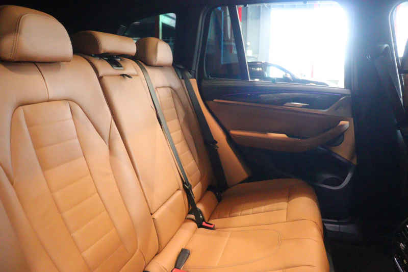 BMW X3 M40d ｾﾚｸﾄ&ﾊｲﾗｲﾝP　 ﾄﾞﾗｲﾋﾞﾝｸﾞｱｼｽﾄﾌﾟﾗｽ ACC ｺﾆｬｯｸﾚｻﾞｰ ﾊﾟﾉﾗﾏｻﾝﾙｰﾌ 第6世代iDriveﾅﾋﾞ ﾂｲﾝﾘｱﾓﾆﾀｰ harman/kardon ﾍｯﾄﾞｱｯﾌﾟﾃﾞｨｽﾌﾟﾚｲ ｱﾀﾞﾌﾟﾃｨﾌﾞLED 専用ｴｸｽﾃﾘｱ&21ｲﾝﾁﾀﾞﾌﾞﾙｽﾎﾟｰｸAW　2年保証