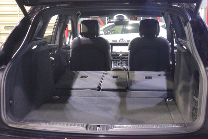 ポルシェ マカン ｽﾎﾟｰﾂｸﾛﾉP　後期ﾓﾃﾞﾙ PASM 黒本革 18way電動ｼｰﾄ PCMﾅﾋﾞ BOSEｻｳﾝﾄﾞ CarPlay ｱｸﾃｨﾌﾞｸﾙｺﾝ ﾚｰﾝｷｰﾌﾟ&ﾚｰﾝﾁｪﾝｼﾞｱｼｽﾄ PDLS付LEDﾍｯﾄﾞﾗｲﾄ ｴﾝﾄﾘｰﾄﾞﾗｲﾌﾞ ﾍﾞﾝﾁﾚｰﾀｰ ｼｰﾄﾋｰﾀｰ 360ｶﾒﾗ 　2年保証