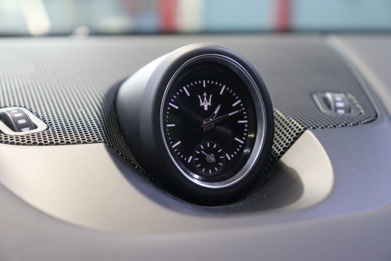 マセラティ レヴァンテ ﾚｯﾄﾞﾚｻﾞｰｼｰﾄ 全席ｼｰﾄﾋｰﾀｰ ﾊﾟﾉﾗﾏｻﾝﾙｰﾌ MTCﾅﾋﾞ CarPlay ﾌﾙｾｸﾞTV ﾌﾟｯｼｭｽﾀｰﾄ ｱｸﾃｨﾌﾞｸﾙｺﾝ ﾚｰﾝｾﾝｽ  ﾌﾞﾗｲﾝﾄﾞｽﾎﾟｯﾄﾓﾆﾀｰ 360ｶﾒﾗ 自動ﾘｱｹﾞｰﾄ 21ｲﾝﾁｱﾝﾃｰｵAW　2年保証