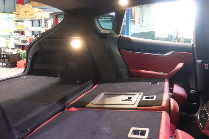 マセラティ レヴァンテ ﾚｯﾄﾞﾚｻﾞｰｼｰﾄ 全席ｼｰﾄﾋｰﾀｰ ﾊﾟﾉﾗﾏｻﾝﾙｰﾌ MTCﾅﾋﾞ CarPlay ﾌﾙｾｸﾞTV ﾌﾟｯｼｭｽﾀｰﾄ ｱｸﾃｨﾌﾞｸﾙｺﾝ ﾚｰﾝｾﾝｽ  ﾌﾞﾗｲﾝﾄﾞｽﾎﾟｯﾄﾓﾆﾀｰ 360ｶﾒﾗ 自動ﾘｱｹﾞｰﾄ 21ｲﾝﾁｱﾝﾃｰｵAW　2年保証